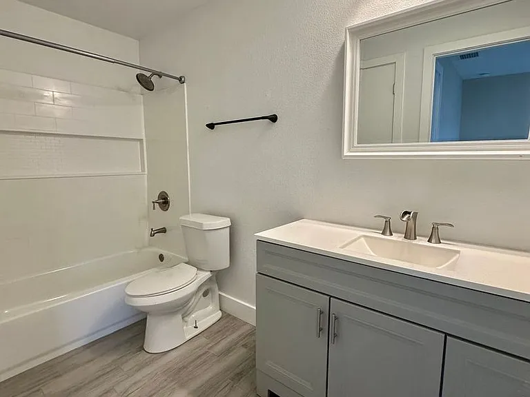 3629 SE 15th Pl — Photo 12