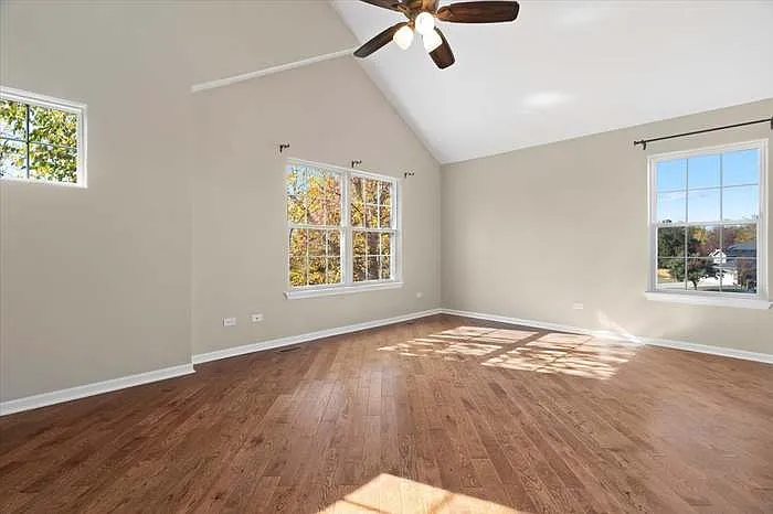 18630 W Sterling Ct — Photo 6