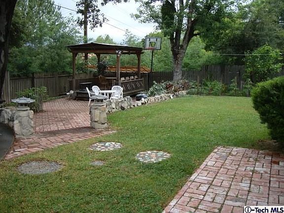 3rd image of 4763 Rosebank Dr
