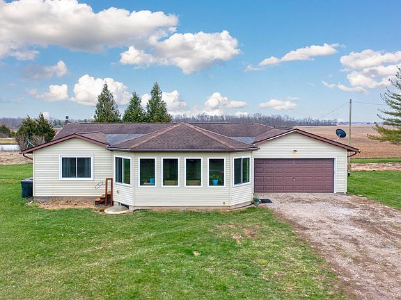 3rd image of 9161 Cochran Rd