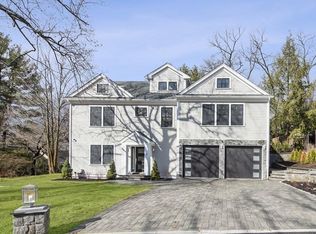 2 Fairland St, Lexington, MA 02421