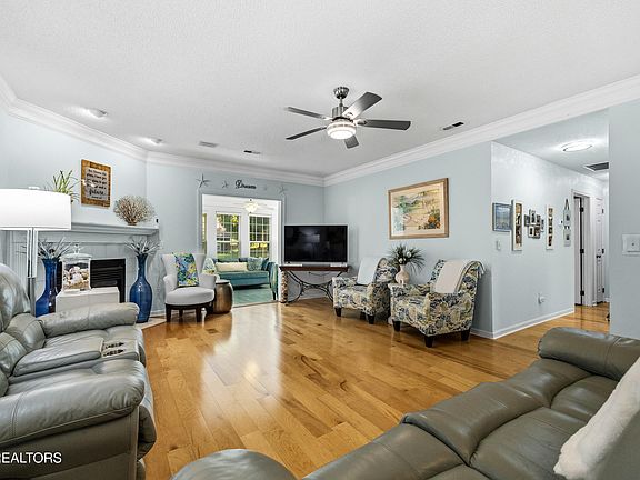 3rd image of 7701 Mills Way