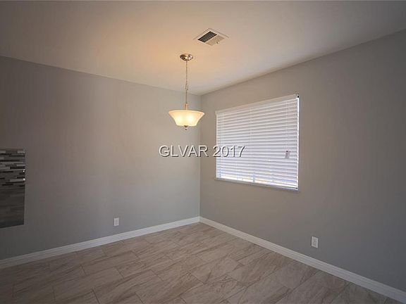 5th image of 305 S Torrey Pines Dr