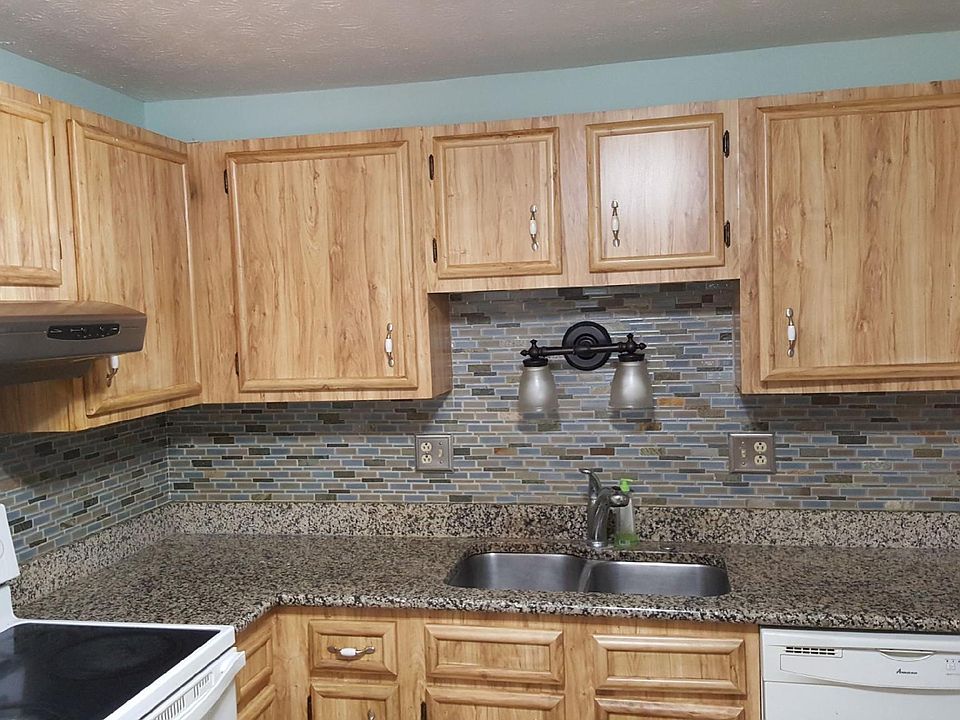 1st image of 2912 Hollyhead Dr