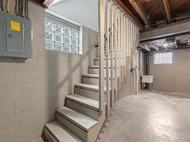 118 Ravilla Ave — Photo 22