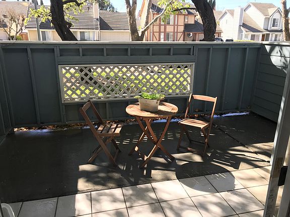 4th image of 1536 Four Oaks Cir