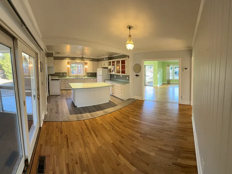 209 Oak Leaf Dr — Photo 9