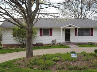 2653 Crestview Dr NW, Dover, OH 44622