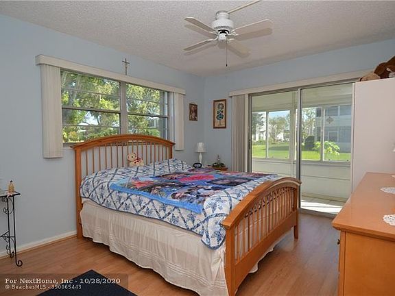 5th image of 292 Oakridge Ct #Q-292