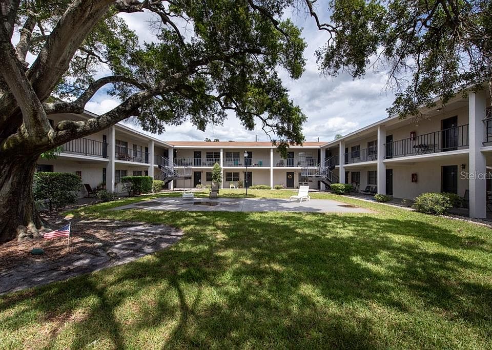 1st image of 3119 W De Leon St Unit 21