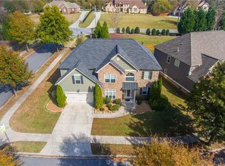 2818 Rolling Downs Way, Loganville, GA 30052