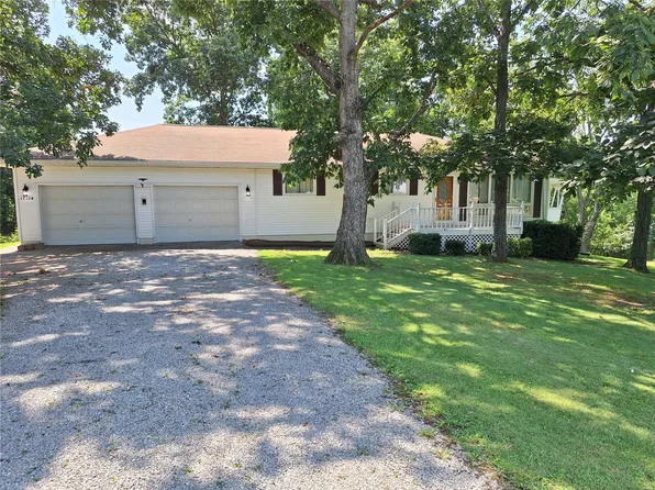 17114 Chapman T Trl, Coffeen, IL 62017