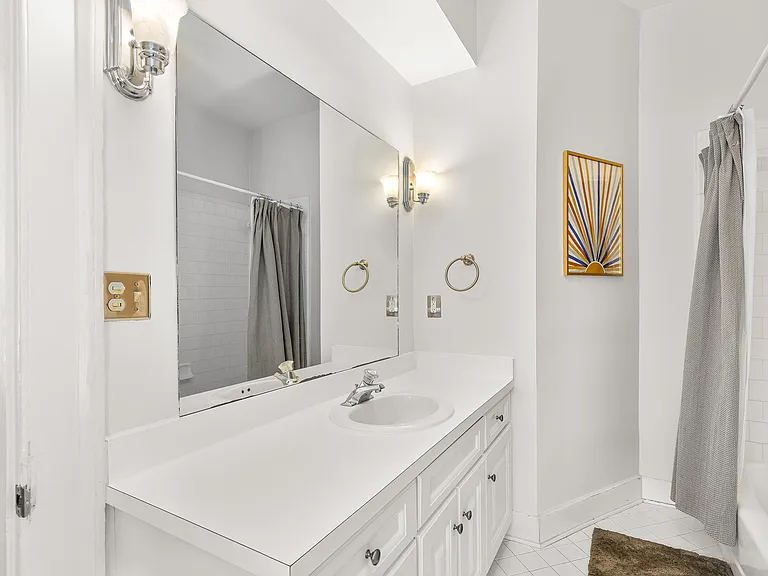 24 E Macon St #2 — Photo 34