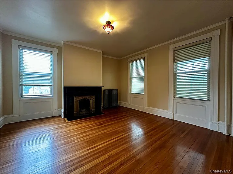 16 Broad St #1 — Photo 12