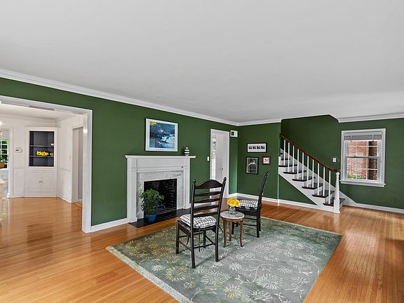 5th image of 3117 N Bigelow St