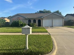 12215 Meadowdale Dr, Meadows Place, TX 77477