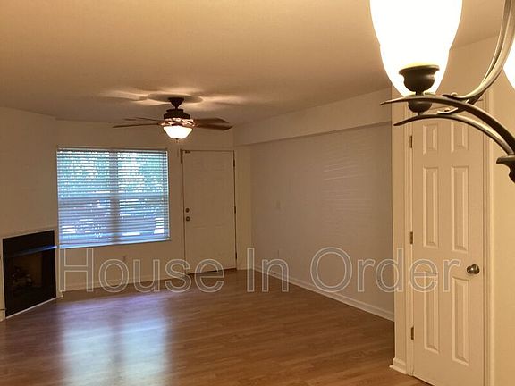 5th image of 503 Carrington Pl