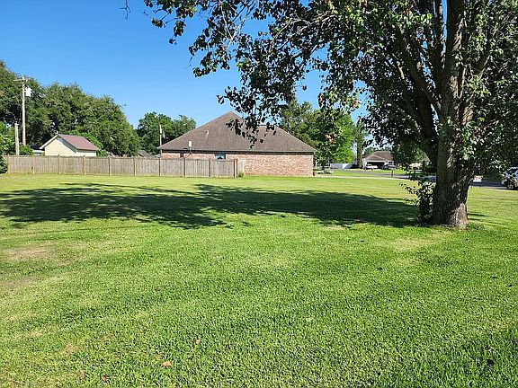 4th image of 2063 Bill Johnson Dr