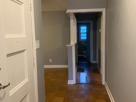 4th image of 916 Meadow Ln