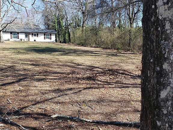 5th image of 2092 Kent Rd