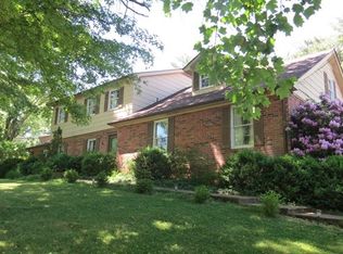 527 Court St, Abingdon, VA 24210