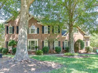 125 E Cranberry Ln, Greenville, SC 29615