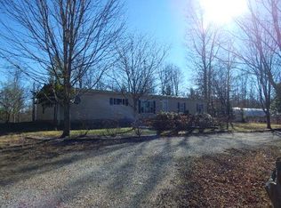 74 Three Feathers Ln, McMinnville, TN 37110