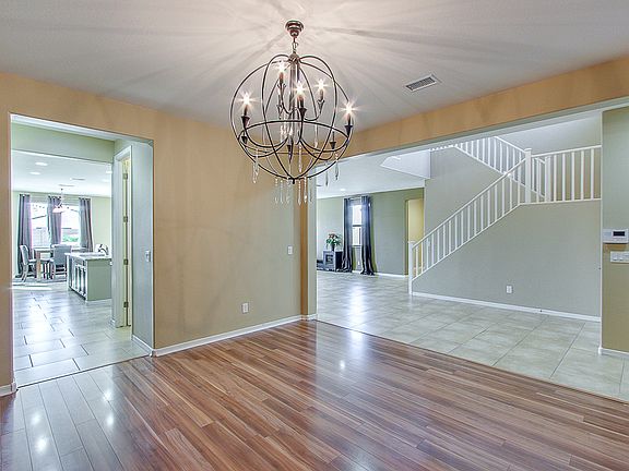 4th image of 18237 W Mackenzie Dr