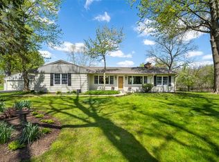 43W640 Thornapple Tree Rd, Sugar Grove, IL 60554