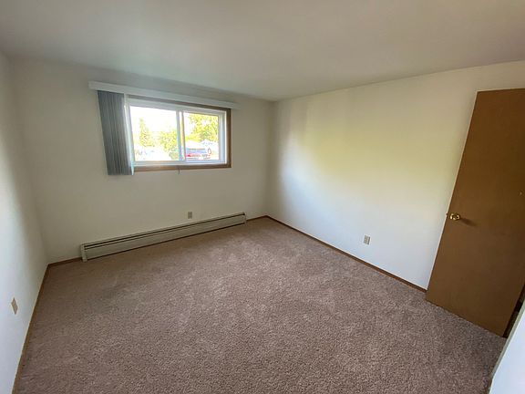4th image of 5022 Sheboygan Ave APT 3