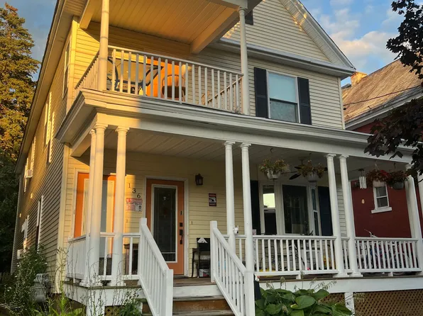 136 S 3rd Ave, Mechanicville, NY 12118