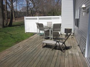 10 Horizon Ct, Huntington, NY 11743