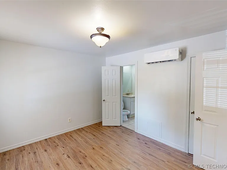 13858 S 292nd East Ave #C — Photo 13
