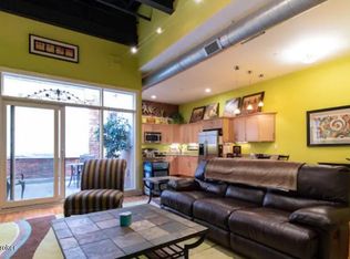 532 S 4th St UNIT 304, Louisville, KY 40202
