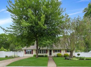 157 Oakland Ave, Miller Place, NY 11764