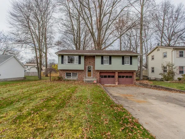 165 Winter Ln, Cortland, OH 44410