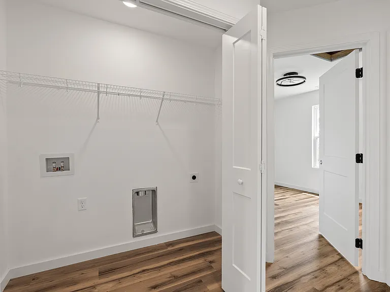 726 Belleaire Ave — Photo 17