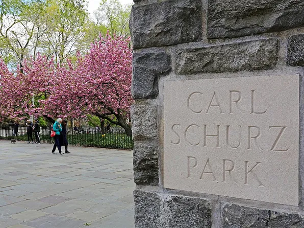 1755 York Avenue image 8 of 11