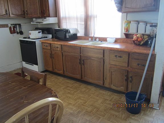 4th image of 1215 Floyd Blvd