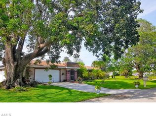 6 Randy Ln, Lehigh Acres, FL 33936