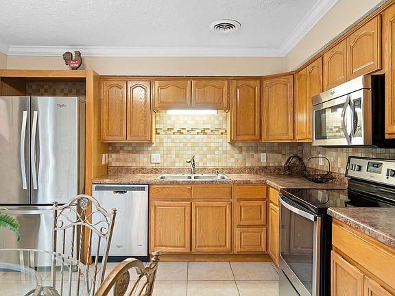 4th image of 243 Timberway Dr