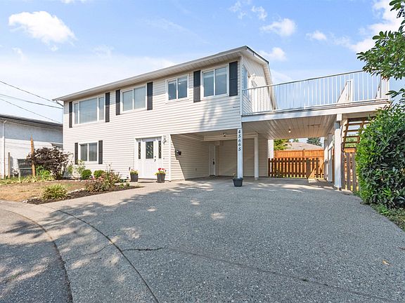 2nd image of 45665 Fernway Ave