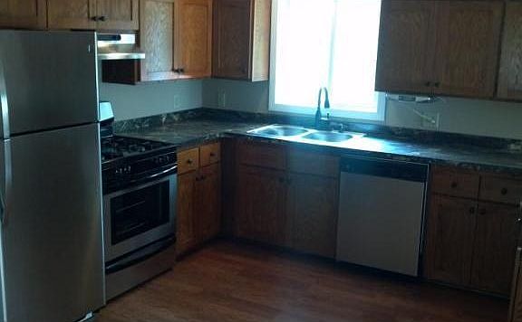 3rd image of 17655 London St NE