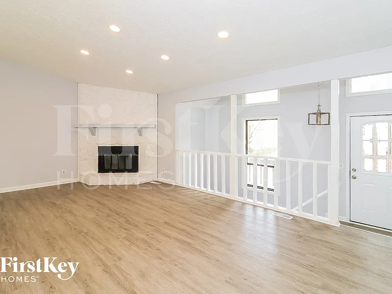 2039 Bascomb Carmel Rd — Photo 4