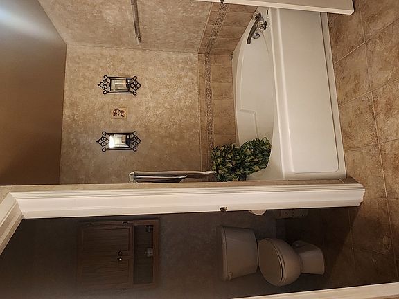 4th image of 80 Willey Ln #80