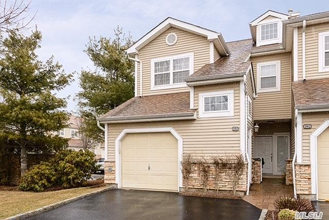 1st image of 190 Carriage Ln #154