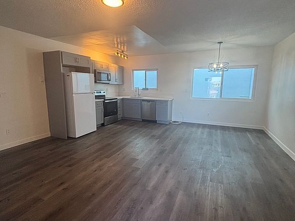 2nd image of 14924 Roscoe Blvd #13