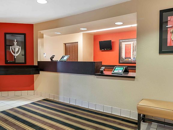 Lobby and Guest Check-in