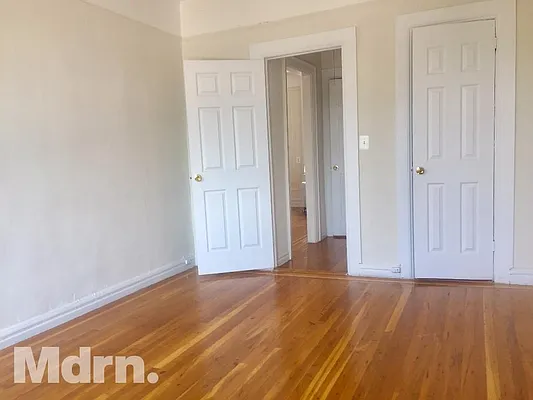 Rented by Mdrn Residential | media 2