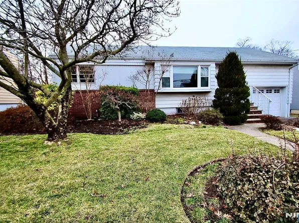 16-30 Saddle River Rd, Fair Lawn, NJ 07410